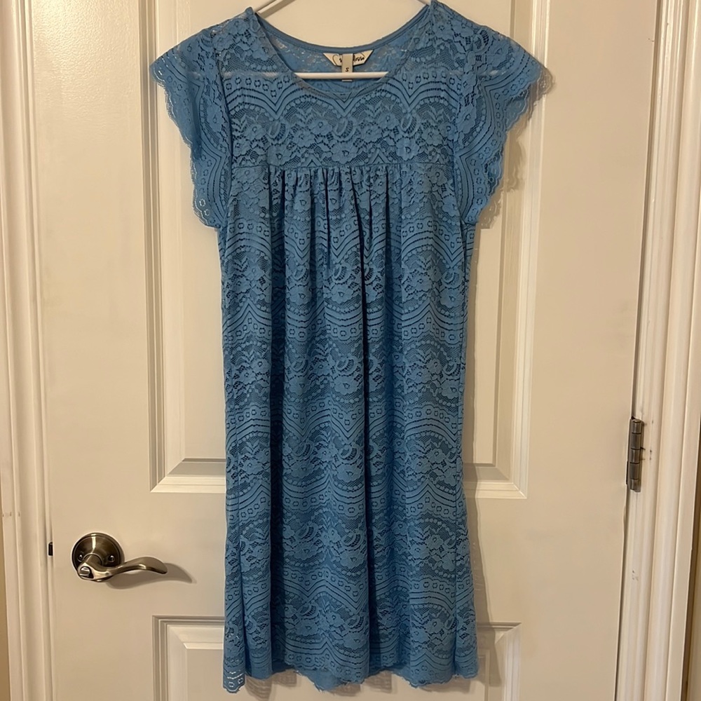 Speechless light blue lace dress. Size: Small